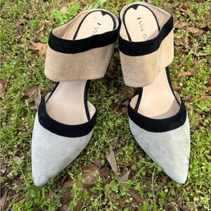Via Spiga Two-Tone Suede Pointed Mules in Black, Beige and Light Gray